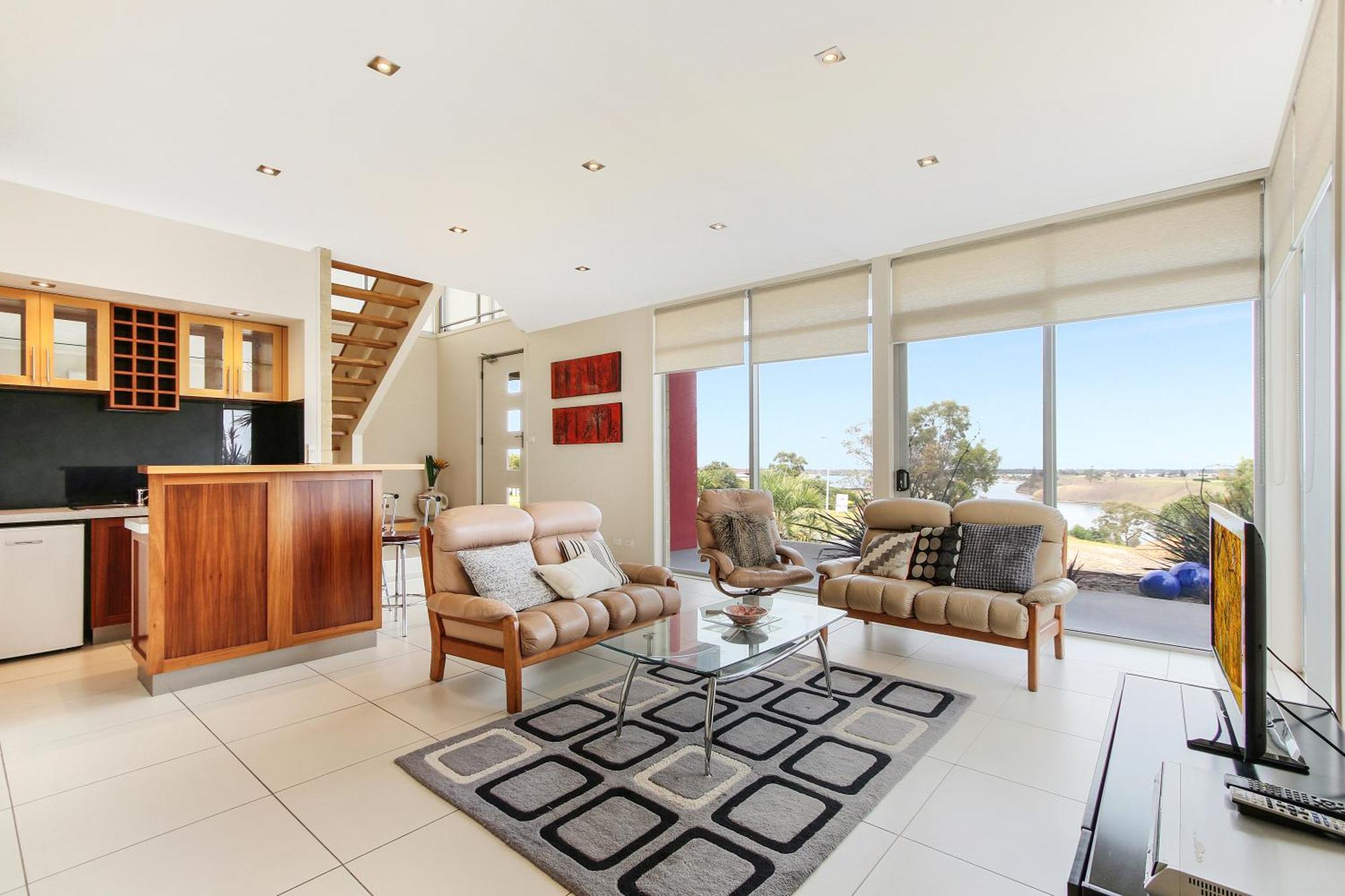 Nautilus Lakes Entrance Exterior foto